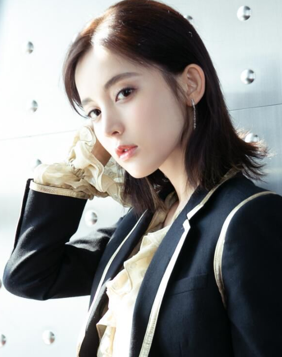 �ǰ��ߴ�90�󻨵��������������Ȱ�ûϷ�ģ�����������Ŷ�