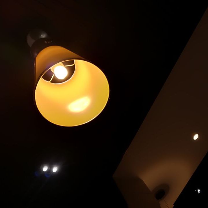 半浮的理想主义