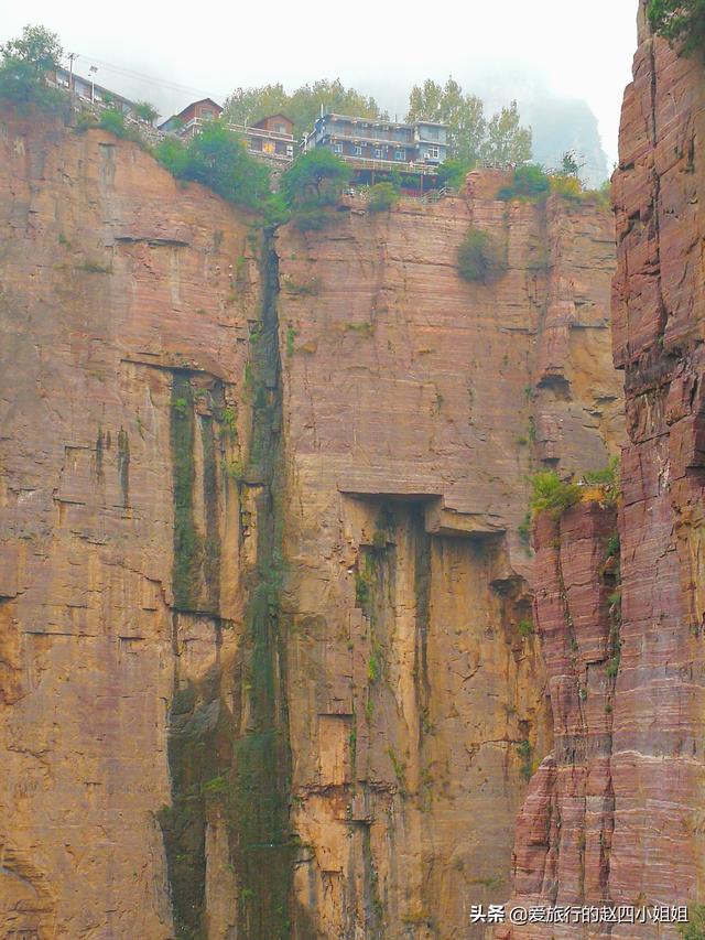 我们"上天入地"去旅行——悬崖上的村庄"郭亮村"