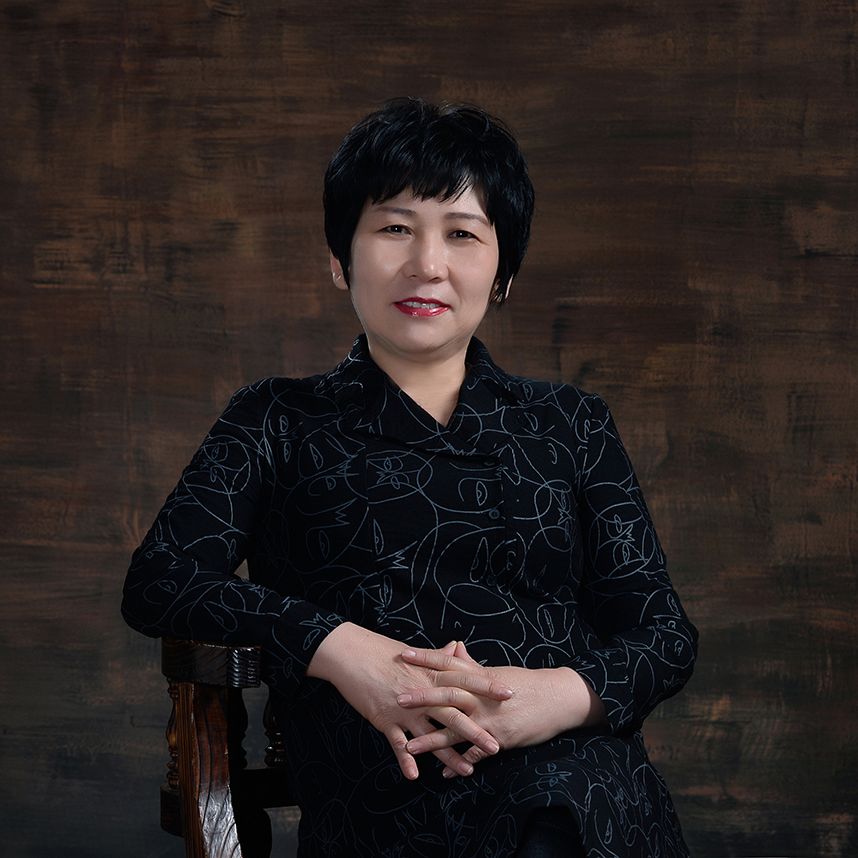 玉雕匠人卫喜珍