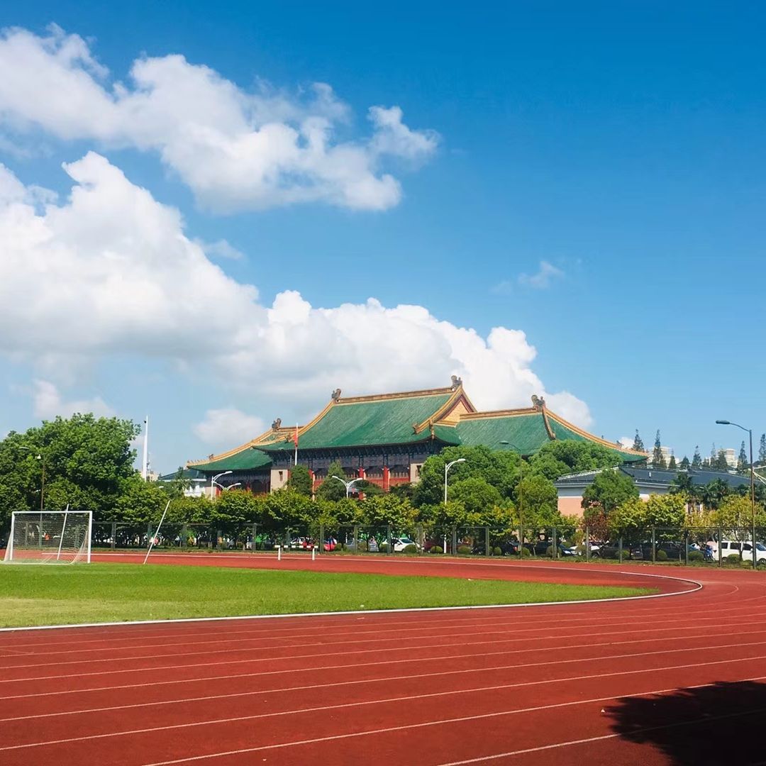 上体硕士做体能训练师