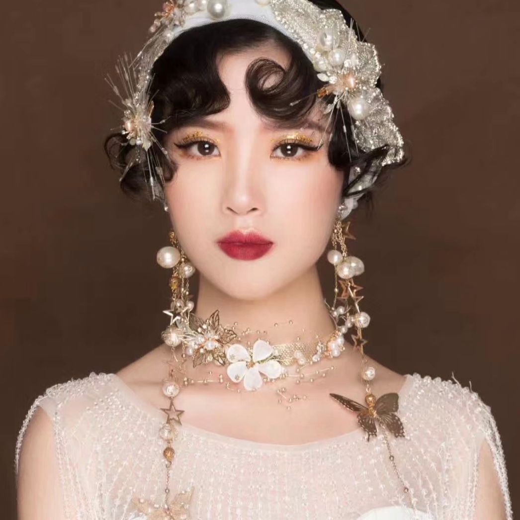 高级化妆师岁岁