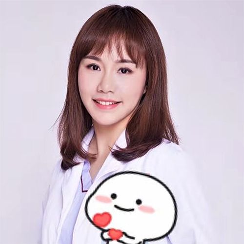 皮肤美容何洛芸主任