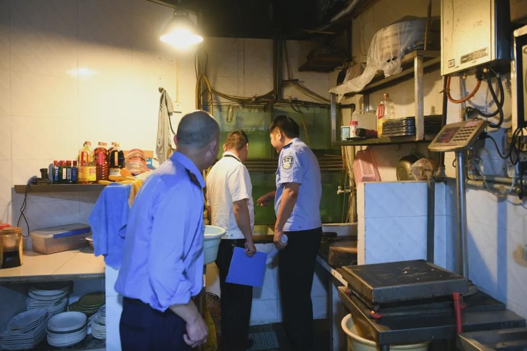 长江流域禁捕专项整治|助力长江渔业资源保护，荣昌公安持续开展打击非法捕捞专项行动