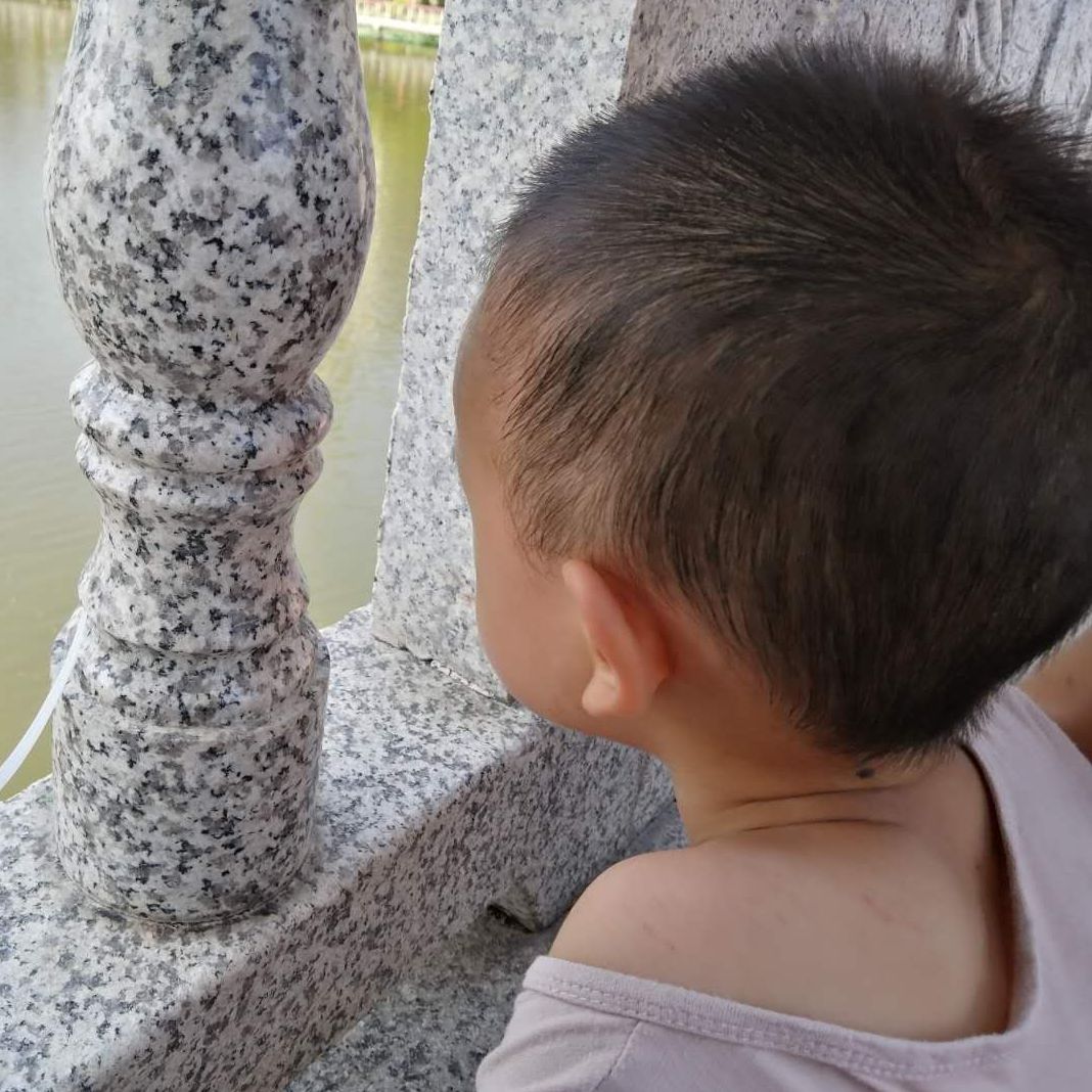 语笑嫣然看世界