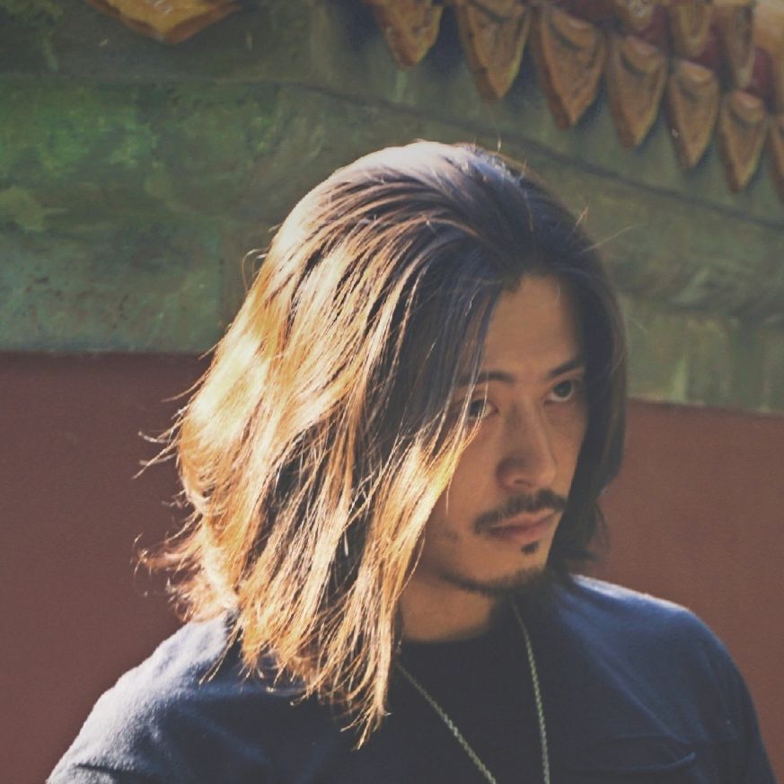 李白白LEO