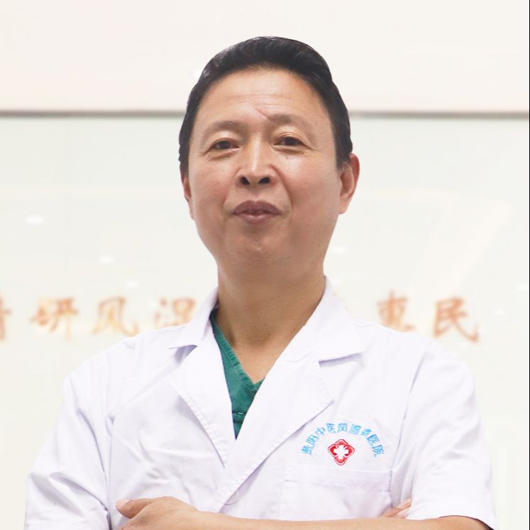 痛风主治医师许明清