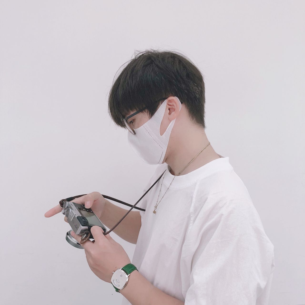 闲来执笔不见图