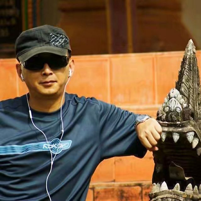 东游西逛的大叔