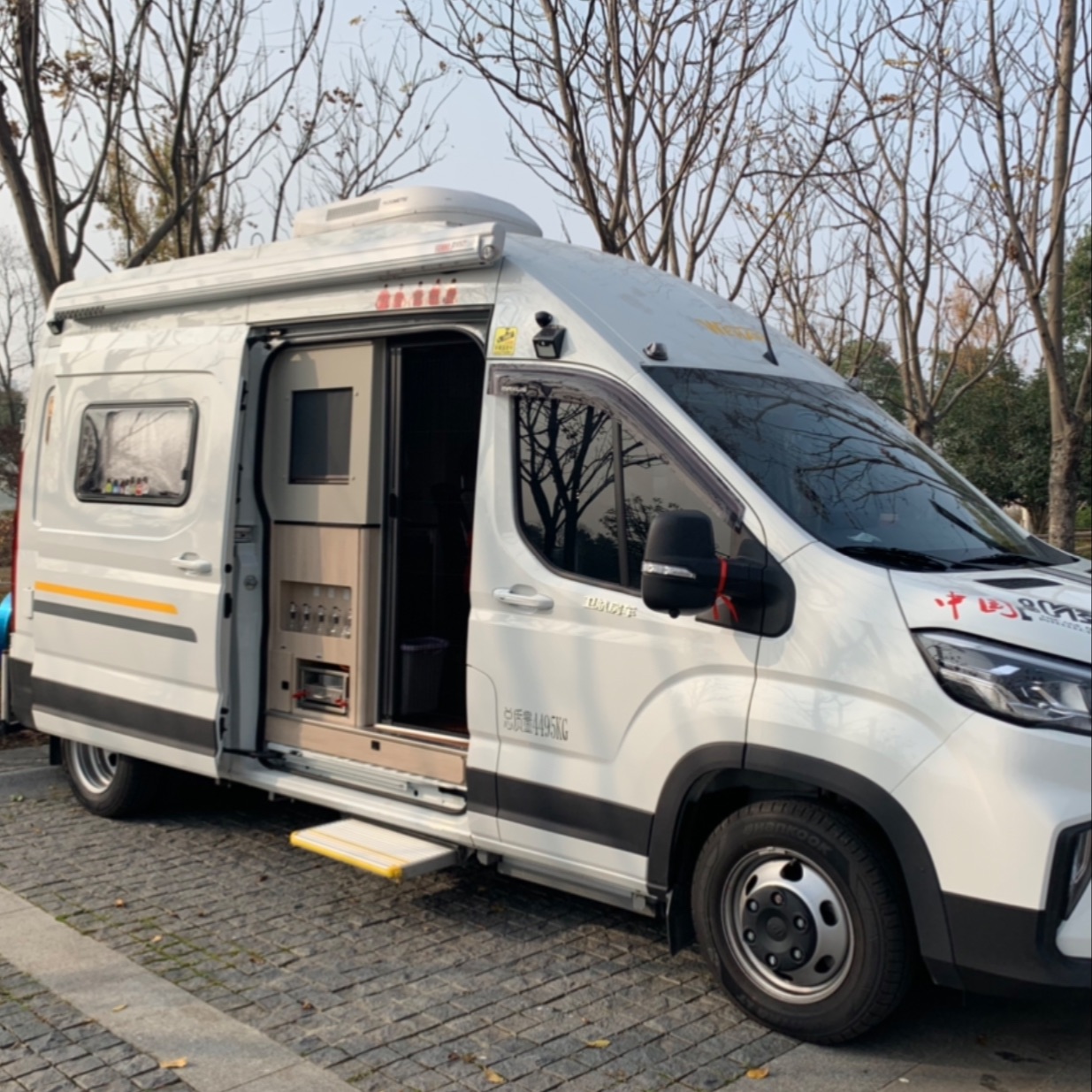 空城房车户外行