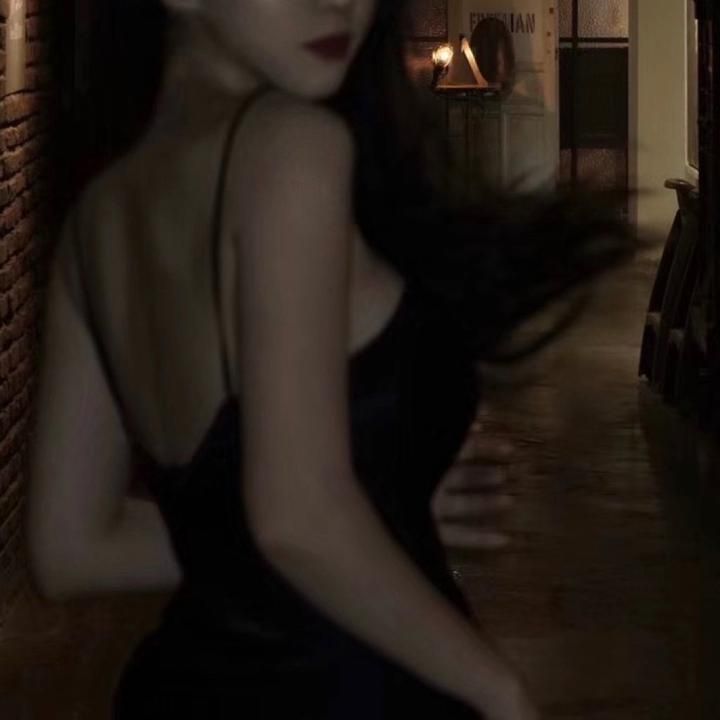 金珠岚穿搭