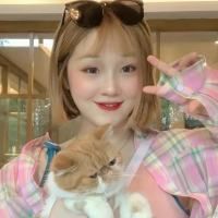 一只爱笑的丸子