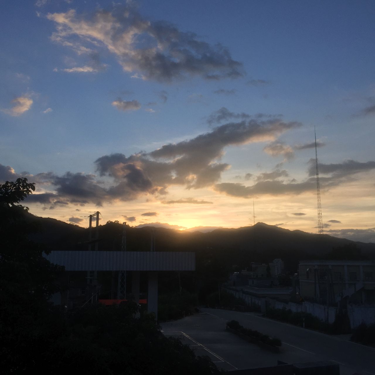 萤火筑梦