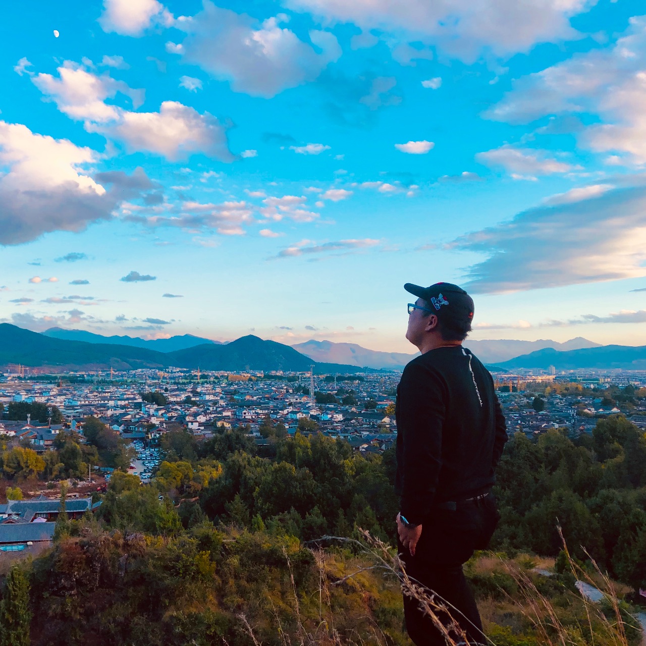 唐sir骑马探世界