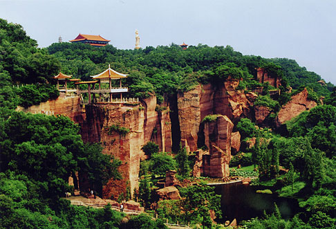 朝阳莲花山图片