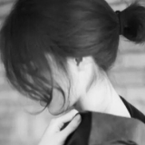 甄小竹
