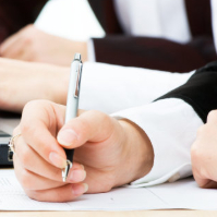 干房产中介的帅哥