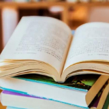 周经年在读书写作