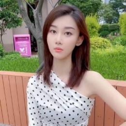 李小月
