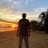 抽皮筋打你家玻璃