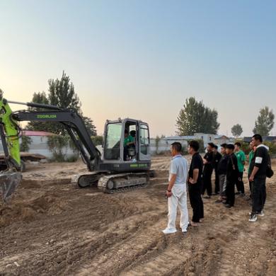 定州联拓挖掘机培训学校