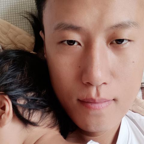 夜幕下的旧日时光