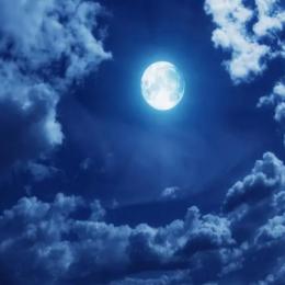 浠月照耀下的奇迹