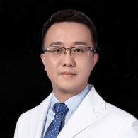 整形医生韦小勇