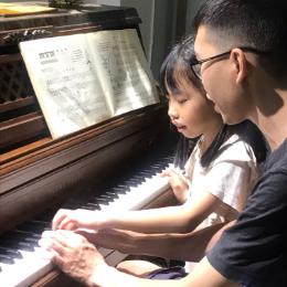 洒脱的追梦爸爸