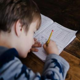 爱学习的小宋鸭