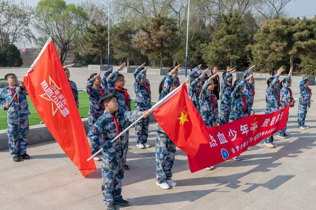 唐山金童首郡小学图片