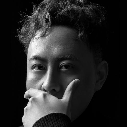 玩天珠亏过百万的洛桑戈