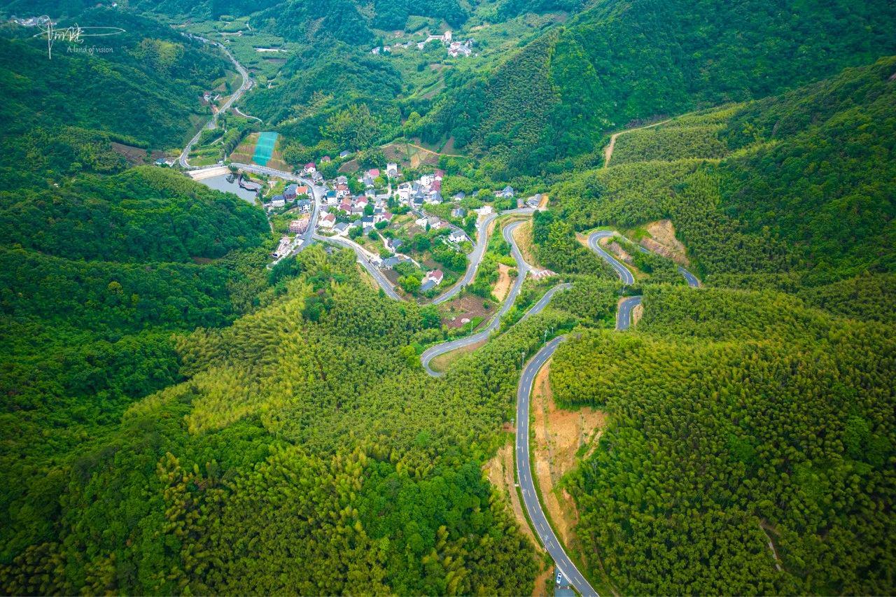 径山盘山公路图片