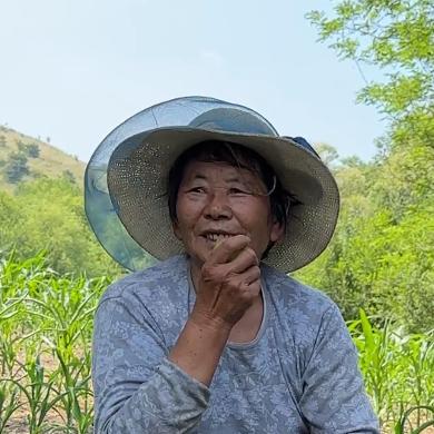 大山里的梁姥姥