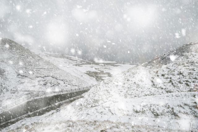 暴雪正确向上的图片图片