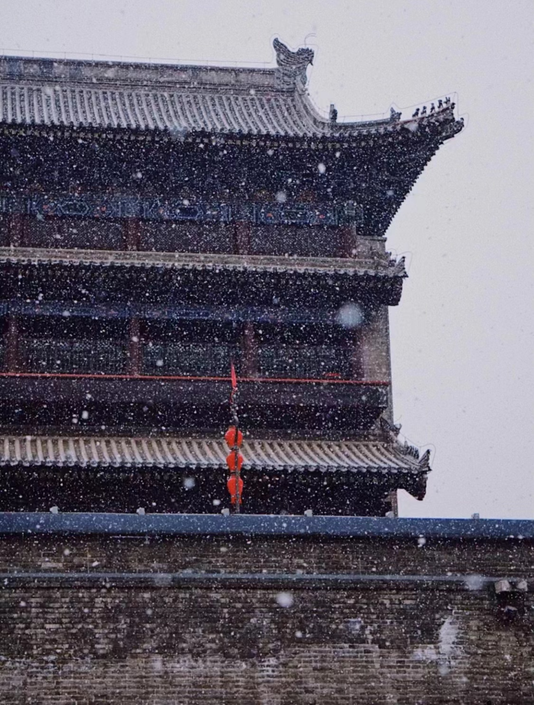 西安古城雪景图片