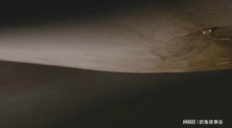 《繁花》：王家卫的绝妙镜头设计，让“性暗示”更加迷人24