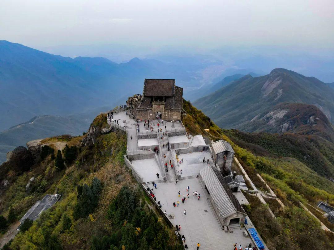 天衡山山顶图片