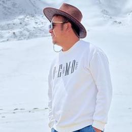 在新疆的摄影师阿真