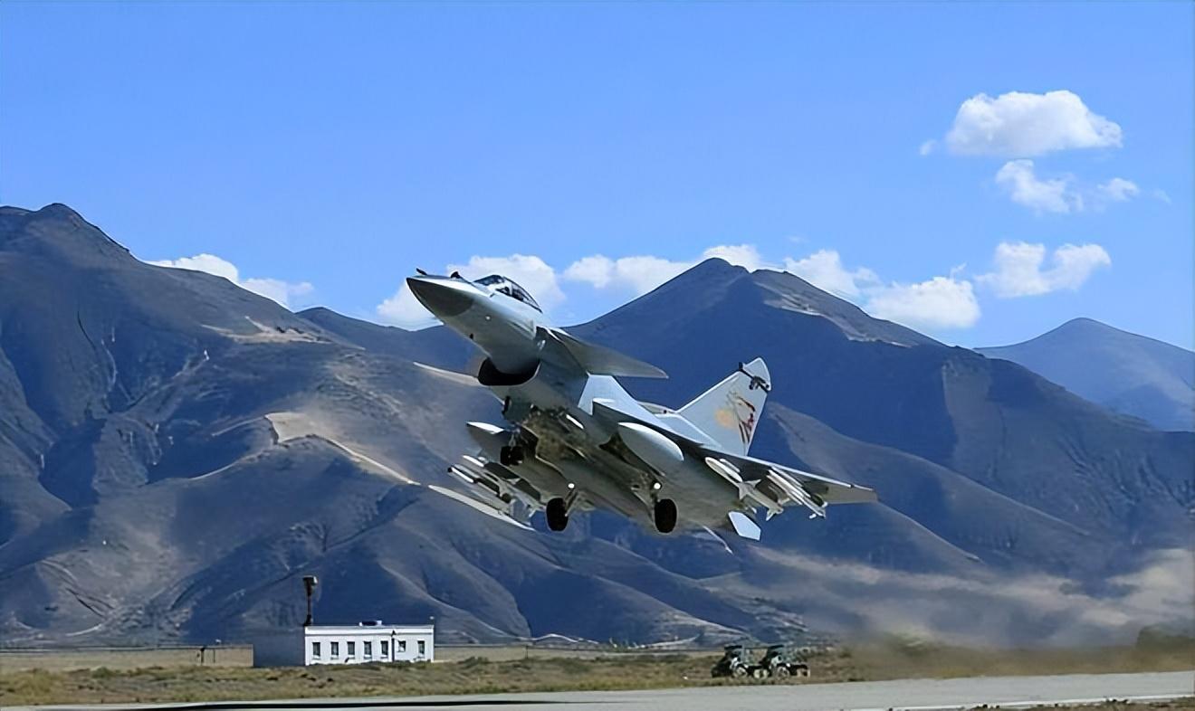 柳州机场战斗机型号图片
