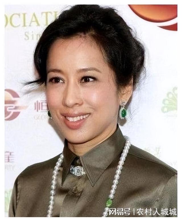 朱玲玲 大儿婚姻美满小儿喜讯已至