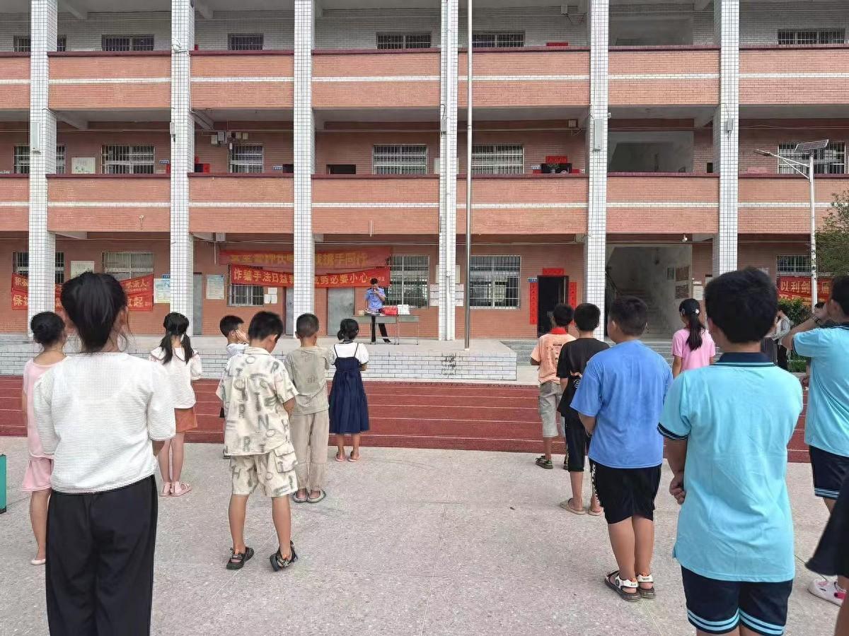 龙溪铺实验小学图片