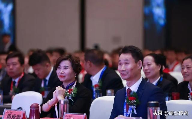 安徽富豪榜惊现新面孔！225亿神秘浙商如何逆袭？铜陵草根创餐饮神话