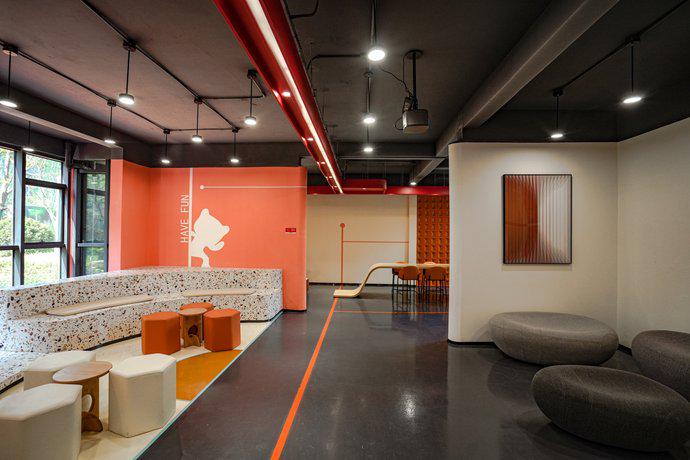 旭辉·一江雲著架空层实景