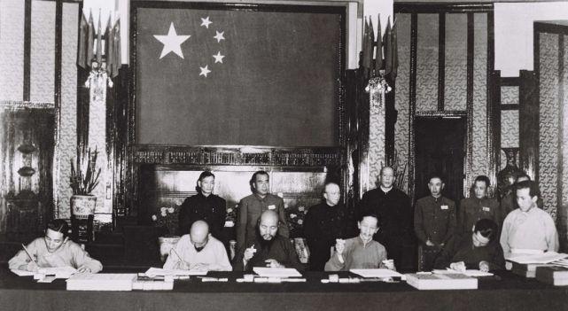 1951年的5月23日，《十七条协议》签署