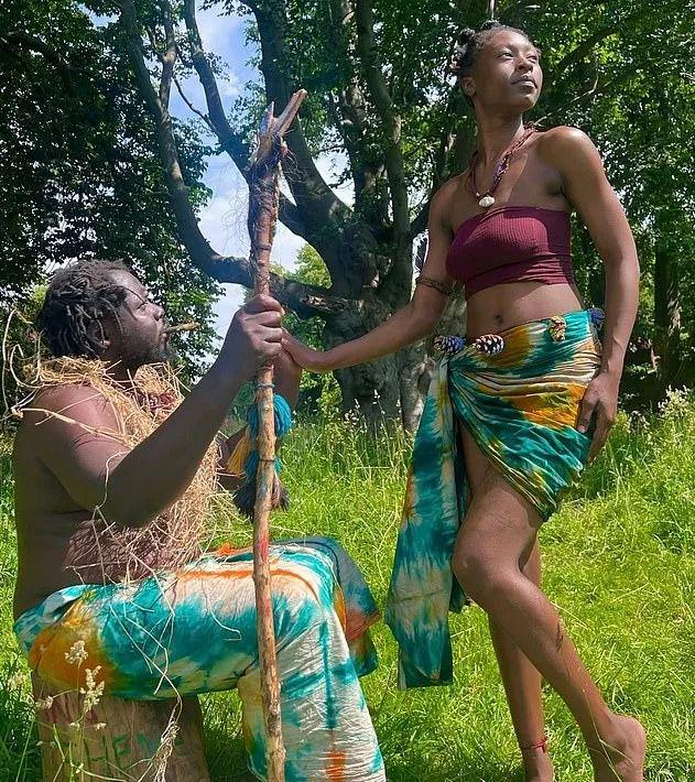 （国王与侍女考拉）