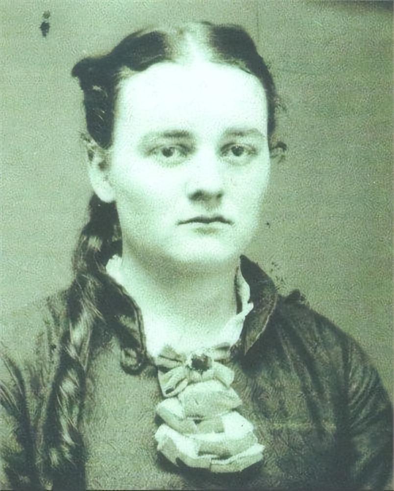 亨丽埃塔·豪兰·罗宾逊