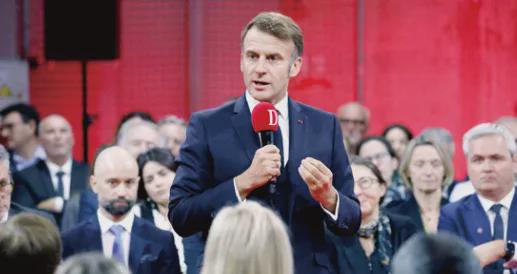 11月12日，法国总统马克龙在图卢兹发表讲话。