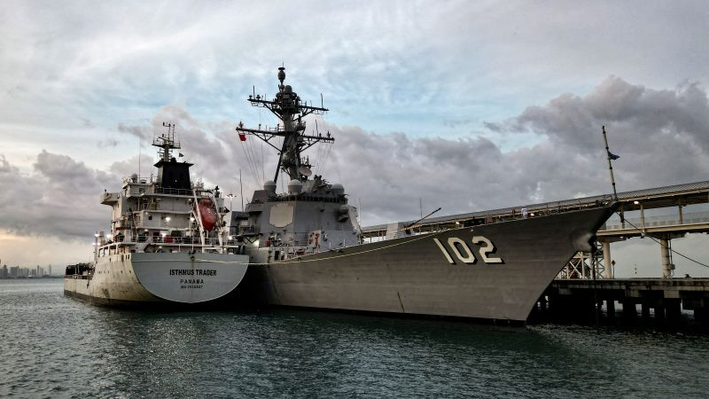 美军对运毒船展开代号“南方长矛行动”的打击行动。