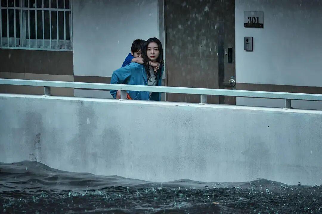 不愧是Netflix ，女神新作实在太炸裂